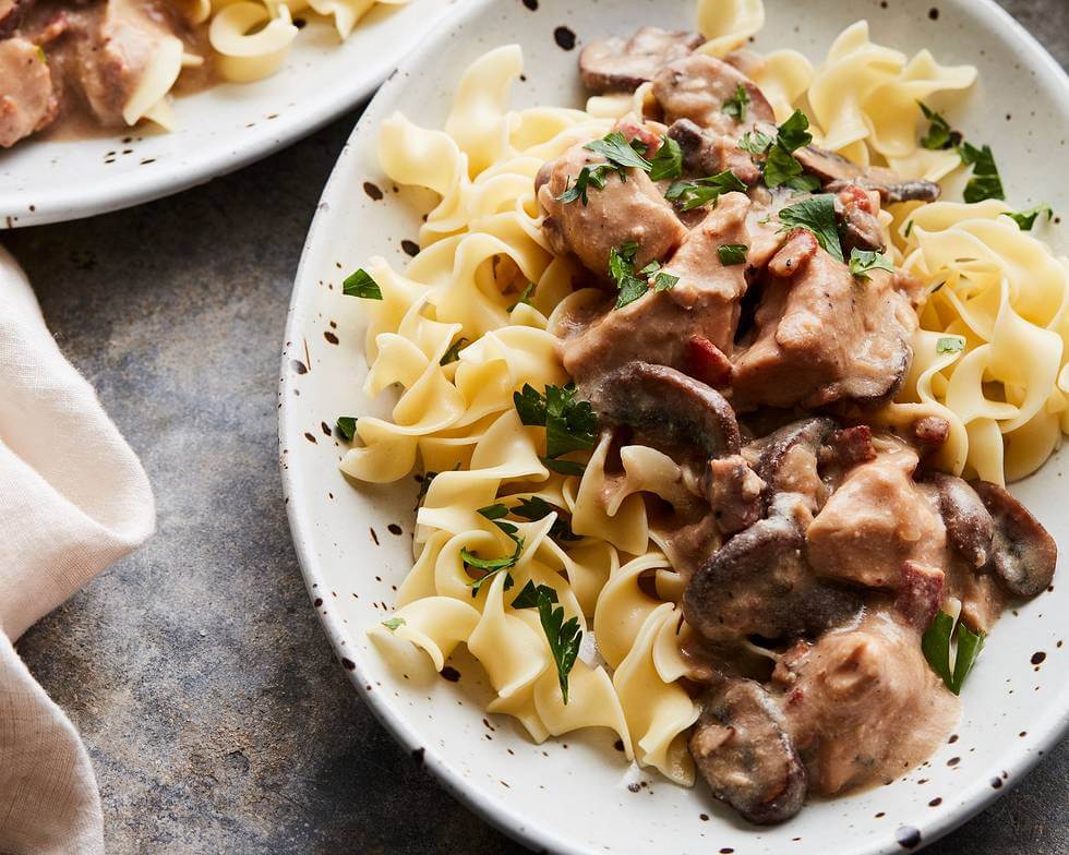 Slow Cooker Chicken Stroganoff