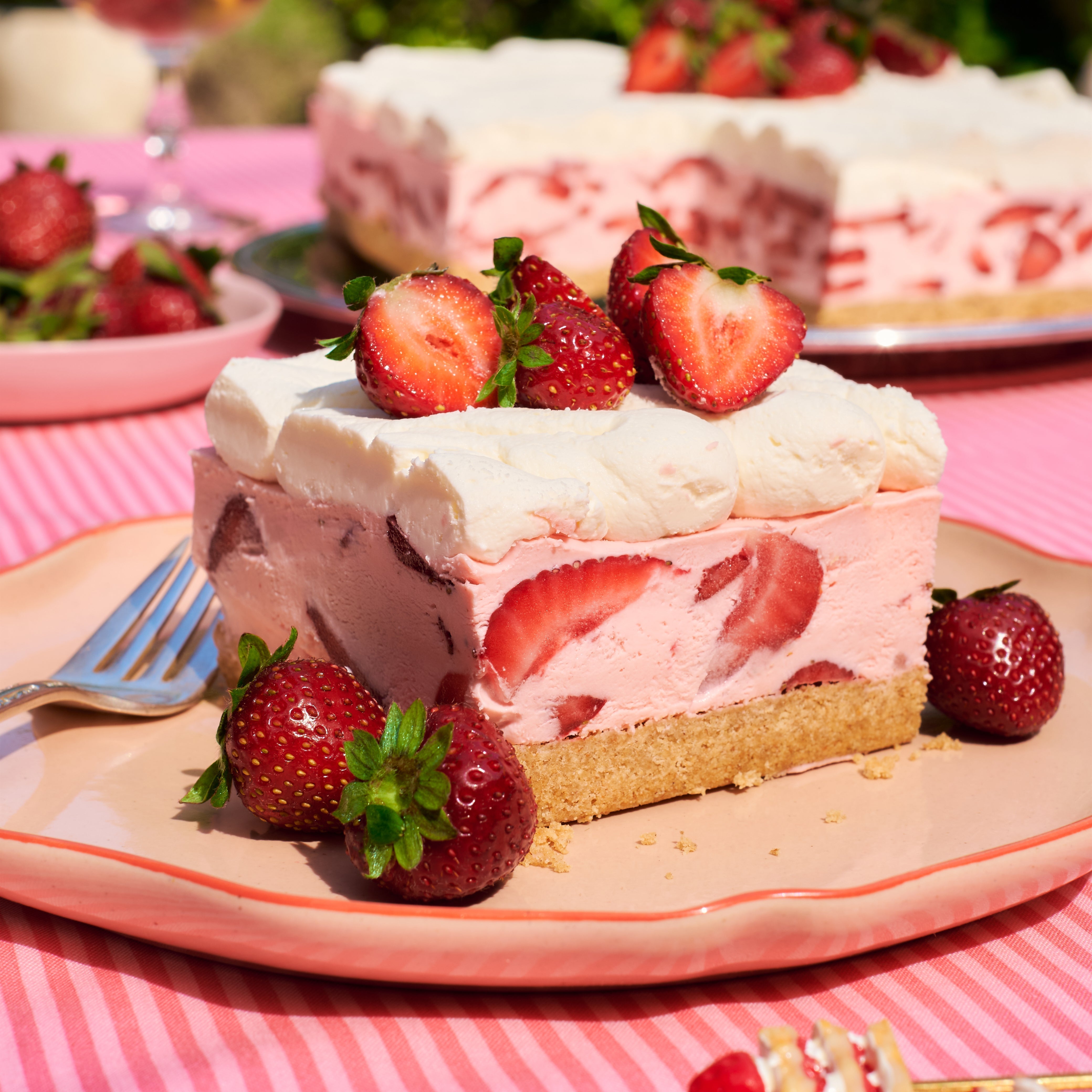 No Bake Strawberry Ice Box Cake