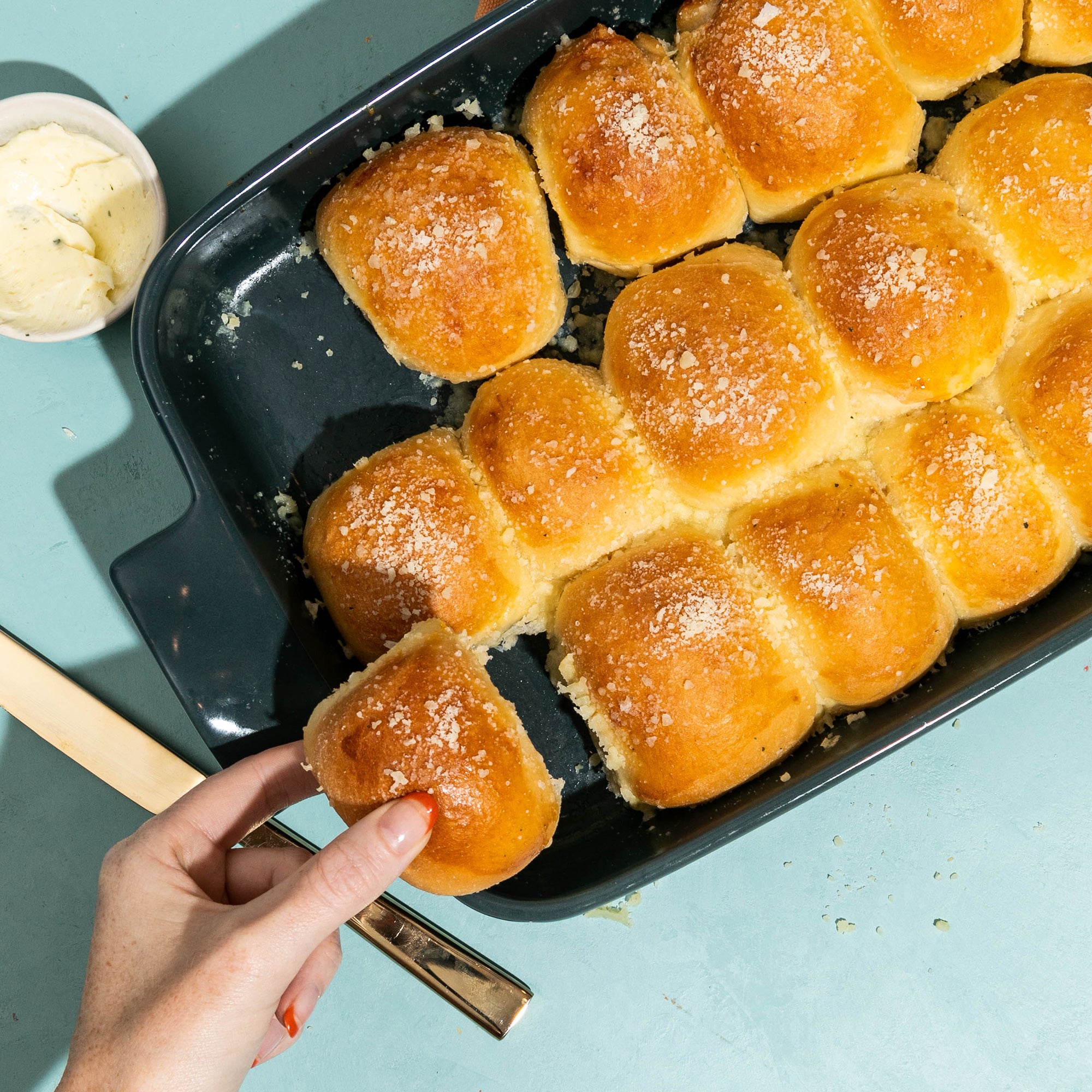 Parm-Dusted Garlic-Butter Pull-Apart Dinner Rolls