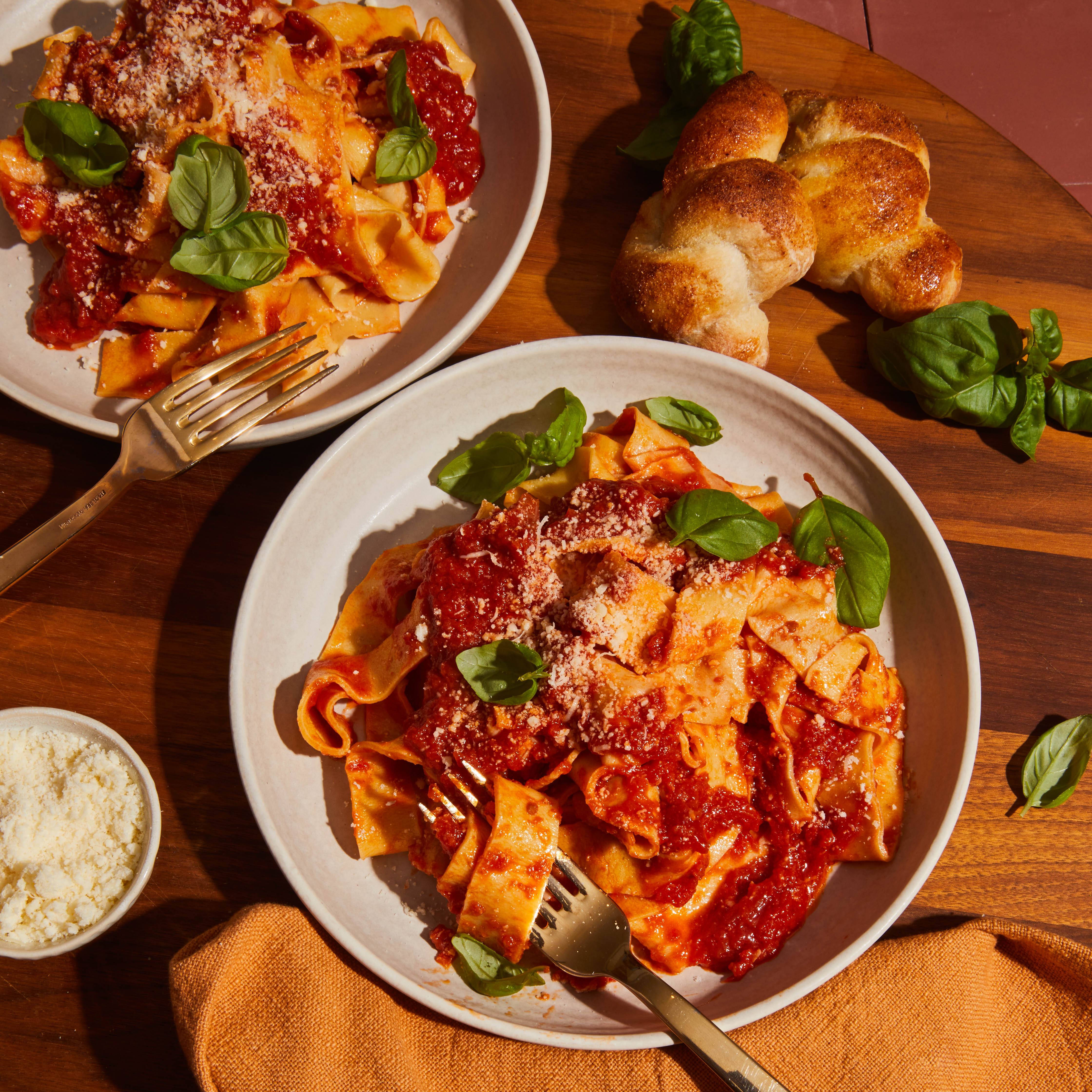 https://cravingsbychrissyteigen.com/cdn/shop/articles/rustic-pasta-buttery-tomato-sauce.jpg?v=1695807778&utm_source=chatgpt.com